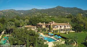 Pregnant Katharine Mcphee And David Foster Are House Hunting In Harry And Meghan S Montecito Enclave Daily Mail Online