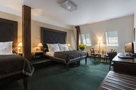 Nebo nás hned vyloučíte, protože máme aktuálně číslo pagina pouze na kemp? Hotel William Praha Sivek Hotels