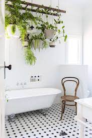 36 Lovely Farmhouse Plant Decor Ideas To Add A Touch Of Nature To Your Interior Casa Toscana Bellissimi Bagni Arredamento Piante Da Interni