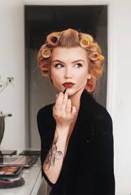 Alternatively , dampen your dry hair, insert. 15 Best Hair Rollers In 2021 And Tips For Using Them For Bouncy Curls