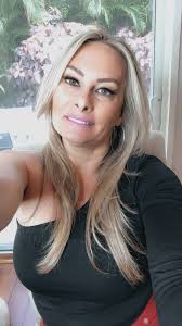 Looking for a high end & elegant event planner for renewing of vows