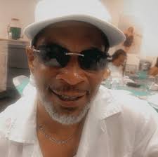 THE GOAT 🐐 With today's Team USA gold, Simone Biles officially has:  🥇🥇🥇🥇🥇 5 gold 🥈 1 silver 🥉🥉 2 bronze She surpassed another American  gymnastics icon for the  record:https://www.wtsp.com/article/sports/olympics/simone-biles-most-decorated  ...