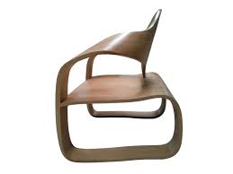 Its distinctive design is defined by a shell that's formed of a metal grid and 297 foam cubes covered with fabric in multiple different colors that form a geometric pattern. Lounge Chair Single Piece Bent Wood Design With Wood Grain Texture Furniture Home Living Furniture Chairs On Carousell