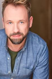 Shane Kenyon's Instagram, Twitter & Facebook