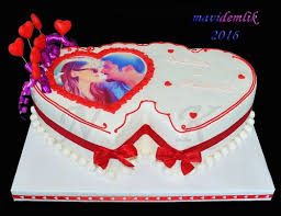 Izmir Butik Pasta Kurabiye Cupcake Tasarim Seker Hamurlu Kur Cift Kalpli Dogum Gunu Pastasi Dogum Gunu Yildonumleri Cupcake