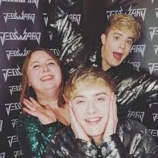 Helen Halpin (@HelenHalpin)