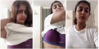Cute punjabi girl showing her boob and rubbing hard exclusive clip - Aagmaal
