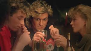 Una pareja recauda dinero para comprar esta mítica canción navideña y  deshacerse de ella para siempre