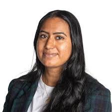 Tara Davey's Instagram, Twitter & Facebook