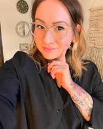 Heather Coover's Instagram, Twitter & Facebook