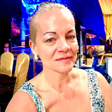 Den blå fiolen. Olja 65 x 80 cm Konstnär Anna Birgitta Tisell