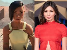 The animated movie is about a young woman named raya (voiced by kelly marie tran, or kmt) on a quest to find the last dragon in order to unite a people. See The Raya And The Last Dragon Cast And Voice Actors In Real Life
