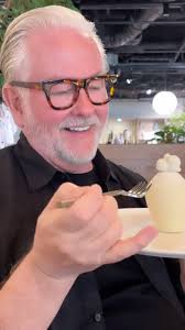 Only in Japan, right? A visit to Rau Patisserie at Good Nature Station in  downtown Kyoto’s Shimogyu district. These beautiful works of art are all  100% edible and 100% delicious. And to think I never ...