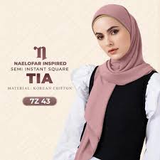 Lima koleksi naelofar hijab tutorial untuk dijadikan panduan pemakaian. Tia By Naelofar Hijab Semi Instant Square Women S Fashion Muslimah Fashion On Carousell