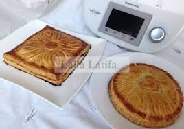 Galettes Des Rois A L Amande Et A La Creme Patissiere Au Thermomix Patissiere Galette Des Rois Cuisine Marocaine