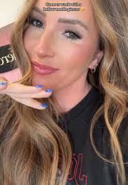 Mackenzie Crooks's Instagram, Twitter & Facebook