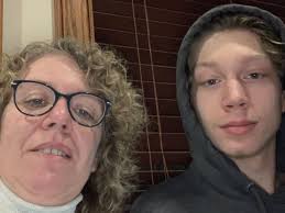 Fundraiser by Morgan Daly : Help Kelly and Tony get to Vancouver