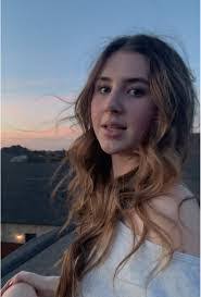 Lola Herron's Instagram, Twitter & Facebook