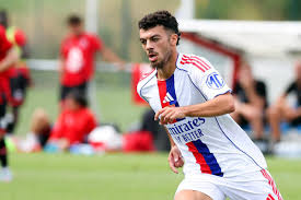 Mikautadze: Le Géorgien Prêt à Briller Enfin à l'OL? L'Heure de Vérité! - Imagen principal del artículo
