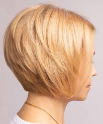 Sfoglia 73.794 capelli a caschetto fotografie stock e immagini disponibili, o avvia una nuova ricerca per scoprire altre fotografie stock e immagini. Caschetto Capelli 2022 Tendenze In 100 Immagini