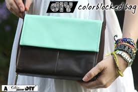 Diy Colorblock Bag A K A How To Paint Leather With Acrylic Paint Chic Creative Life