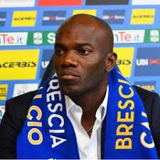 Arranque difícil para David Suazo en la Serie B de Italia