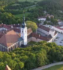Haus der stille, heiligenkreuz am waasen, steiermark, austria. Stift Heiligenkreuz Seit 1133 Eine Oase Der Kraft