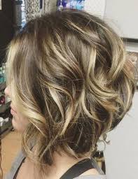Pin By Maria Majeru On Design In 2021 Wavy Bob Hairstyles Hair Styles Bob Hairstyles