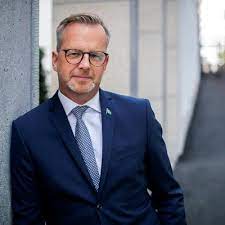 Damberg is an endocrinologist in saint louis park, minnesota and is affiliated with park nicollet methodist hospital.he received his medical degree from university of minnesota. Mikael Damberg Mikaeldamberg Twitter
