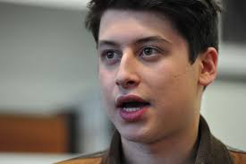 Cărți inspiraționale recomandate de antreprenori români de succes pentru cei aflați la început de drum. Au Ajuns Milionari Inainte De Varsta Majoratului Cum Au Dat Lovitura Cei Mai Tineri Antreprenori Din Lume Incont Stirileprotv Ro