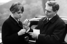 Её отцом был знаменитый архитектор и профессор георгий градов, а мать, раиса градова, играла в театре. Ekaterina Gradova Biografiya Filmografiya Fotografii Aktrisy