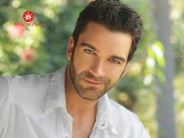 TOP 4 Kiểu tóc cho nam mặt vuông trán cao đẹp nhất 2023