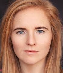 Lauren Larkin's Instagram, Twitter & Facebook