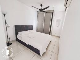 With imperialistic amenities and modern architecture of yuk tung group, central residence is the proud owner of three prestigious awards by international property awards in asia pacific region. Middle Room For Rent At Central Residence Sungai Besi With Private Bathroom Roomz Asia