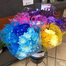 There is a liqour store, beer cooler and wine area. Giant Eagle 16 Reviews Grocery 1825 Snow Rd Cleveland Oh Phone Number