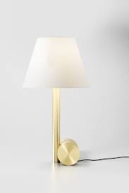 De 10 à 20 euros (34). Petite Lampe De Table Cale E En Laiton Satine Et Abat Jour Blanc Ref 18110004