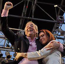 kɾisˈtina elisaˈβet ferˈnandes ðe ˈkiɾʃneɾ (); Cristina Fernandez De Kirchner Wikipedia