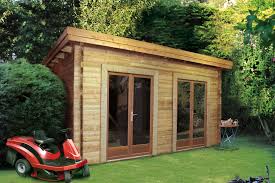 2 Portes Fenetre Et Un Toit Plat Sur Cet Abris De Jardin Sur Mesure Abri De Jardin Abri Jardins