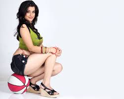 Madhurima Tuli - Photos, Videos, Birthday, Latest News, Height In Feet -  FilmiBeat