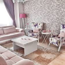 Küçük evler için koltuk takımları dar yapılı, genel olarak da 15 metrekareden daha küçük salonlara sahip evler için son derece önemlidir. 100 Harika Salon Dekorasyonu Salon Takimlari Modeller Ve Fikirler Ev Gezmesi Ev Icin Oturma Odasi Fikirleri Oturma Odasi Tasarimlari
