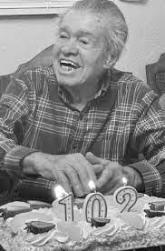 Paul Pizzuto's Instagram, Twitter & Facebook