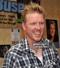 Ben Scholl's Instagram, Twitter & Facebook