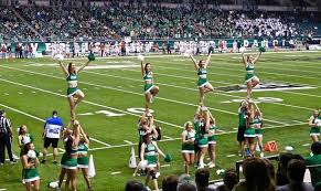 Und Cheer Team At The Alerus Center Picture Of Alerus