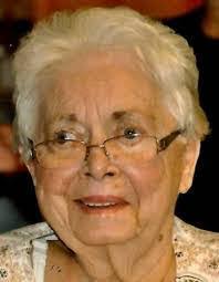 Paula Vandegrift's Instagram, Twitter & Facebook