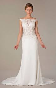 Check spelling or type a new query. Brautkleid Mit U Boot Ausschnitt Aus Spitze Kleiderfreuden