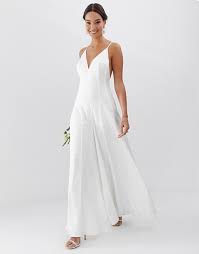 So stylt ihr jumpsuits für eine hochzeit. Asos Edition Hochzeits Jumpsuit Aus Satin Mit Tiefem Ausschnitt Tragern Und Weitem Bein Asos