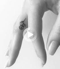 Small Rose Tattoo Sweet Tattoossleeve Tattooed Models Tattoed Models Tattoostyle Tattoostyle Finger Tattoos Small Finger Tattoos Small Finger Tattoo