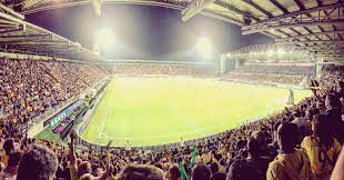 Lo stadio mario rigamonti è un impianto sportivo situato nella città di brescia. Stadio Benito Stirpe Wikipedia