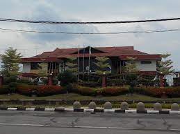 Yong peng is a town in mukim tanjung semberong, batu pahat district, johor, malaysia. File Yong Peng District Council Jpg Wikipedia