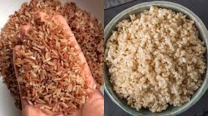Melansir dari yang disampaikan oleh di dalam 100 gram beras merah mempunyai kandungan kalori sebanyak 163.5 kl, 34.5 gram karbo, 1.5. 3 Sebab Utama Kenapa Kena Tukar Beras Perang Salah Satunya Buat Orang Yang Suka Mengunyah Santai Sini